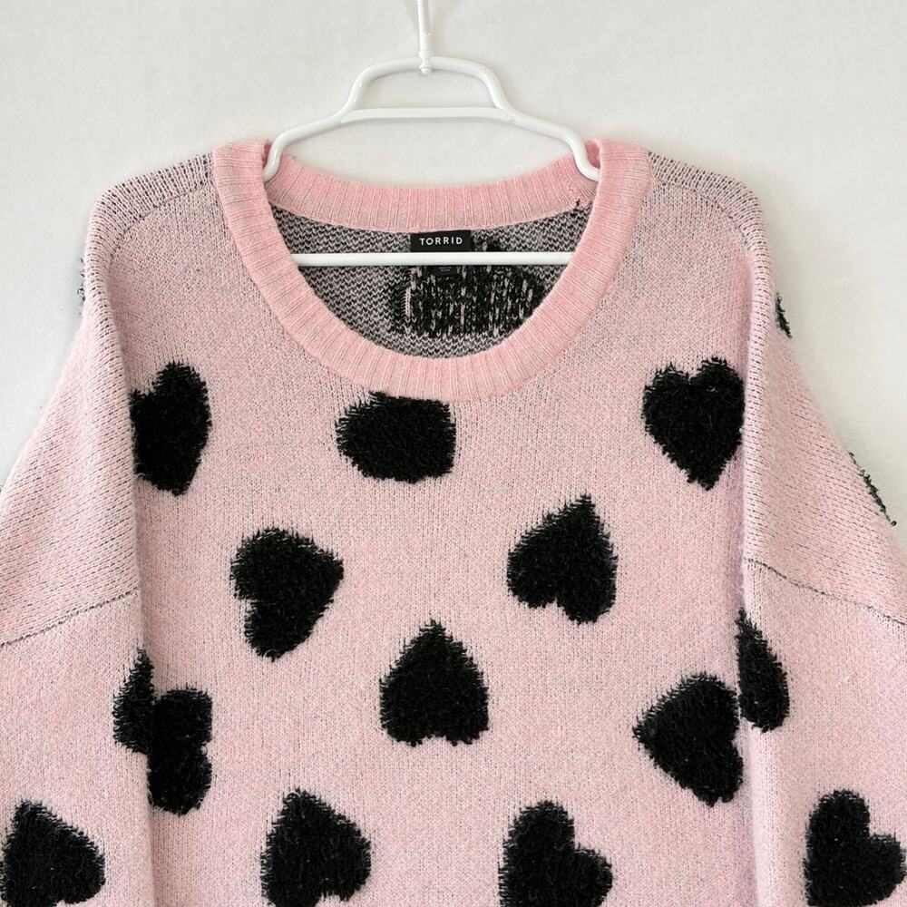 Torrid Sweater Women’s Plus 2X Oversized Baggy Pink Hearts Soft Comfy Snuggly - Picture 10 of 11